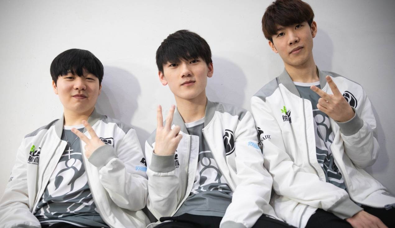 阿门伤退后 阿门伤退后