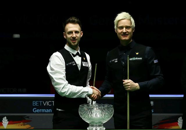 激烈的足球 激烈的足球