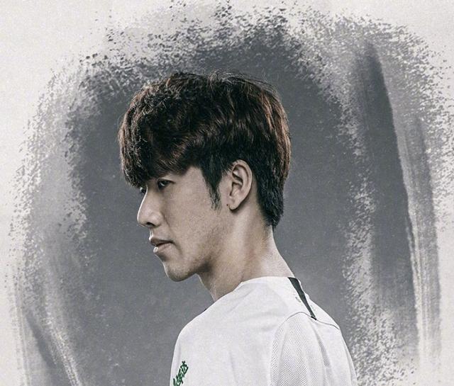 绩领先一杆 绩领先一杆