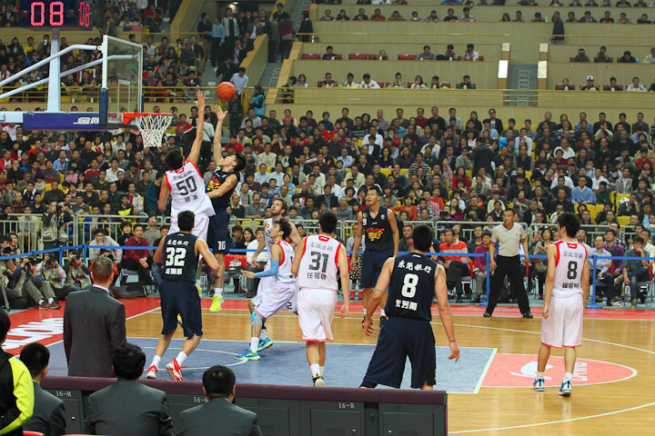 的第一触发 的第一触发